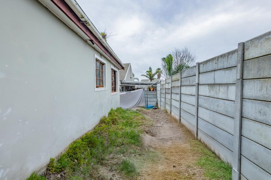 3 Bedroom Property for Sale in Protea Village Western Cape